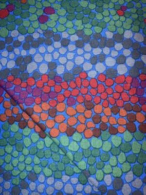 Spring pebble
